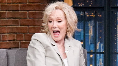 Jean Smart, Jonathan Bailey still