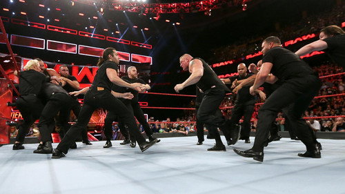 Raw Season 25 Episode 33 - August 14, 2017 (Boston, MA)