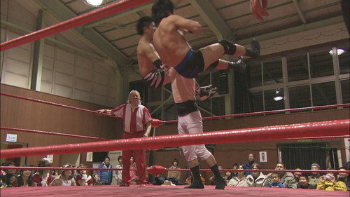 Document 72 Hours Season 5 Episode 1 - Wrestlers on the Road