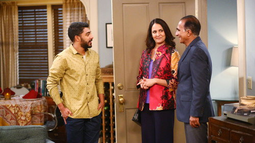 Young & Hungry Season 5 Episode 9 - Young & Hold
