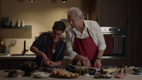 Episode 1716 still