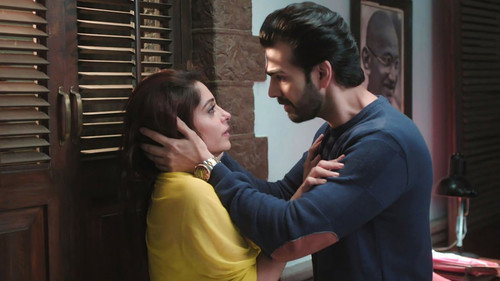 Kahaan Hum Kahaan Tum Season 1 Episode 58 - Rohit Demands Answers