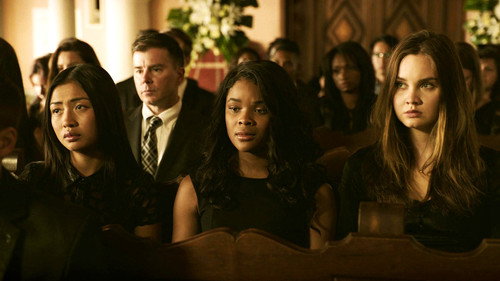 Light as a Feather Season 1 Episode 3 - ...Dead as a Doornail