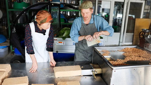 Frank & Kastaniegaarden Season 30 Episode 20 - Episode 20