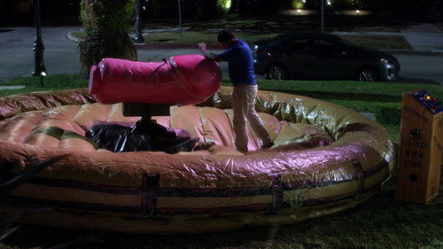 Grace and Frankie Season 1 Episode 12 - The Bachelor Party