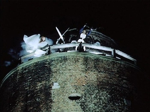 Ghosts under the Ferris Wheel Season 1 Episode 6 - Die schauerliche Nacht
