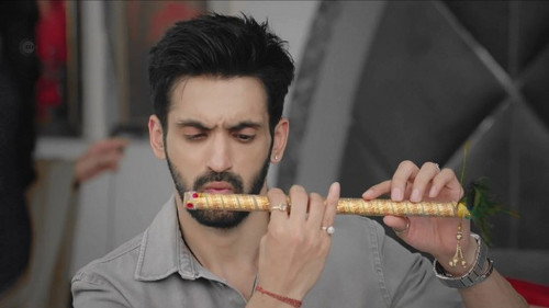Virat tries to become Kanha for Janmashtami still