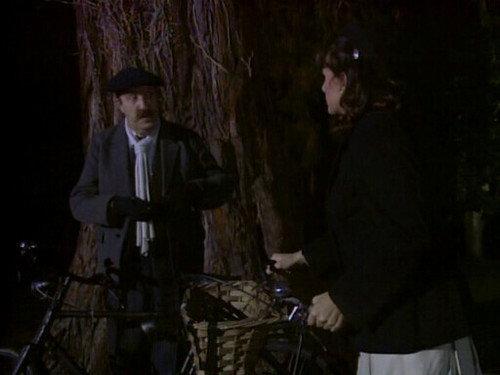 undefined Season 0 Episode 3 - A Bun in the Oven (Christmas Special 1991)
