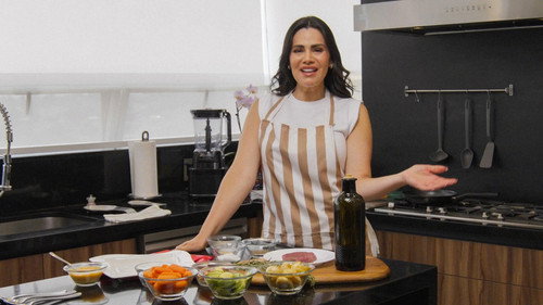Come Dine with Me Mexico Season 4 Episode 7 - Luz Elena González