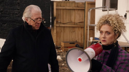 Unbreakable Kimmy Schmidt Season 3 Episode 7 - Kimmy Learns About the Weather!
