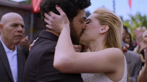 Beauty and the Baker Season 2 Episode 1 - Dad is coming