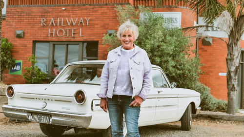 Back Roads Season 9 Episode 1 - The Great Australian Pub