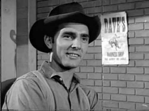 Gunsmoke Season 4 Episode 21 - Jayhawkers