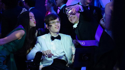 Speechless Season 1 Episode 21 - P-R–PROM