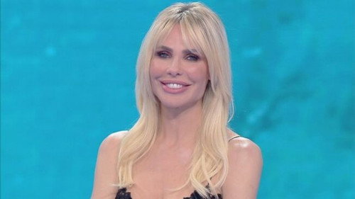 L'isola dei famosi Season 17 Episode 2 - Episode 2