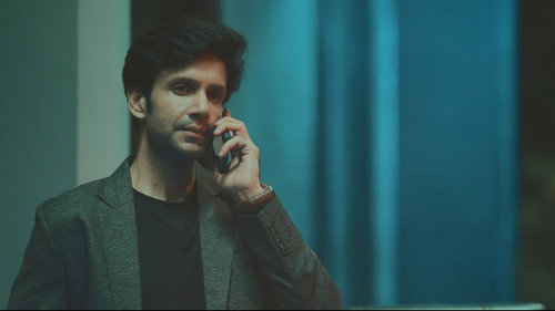 Lakhan Leela Bhargava Season 1 Episode 18 - Social Media Ka Khel
