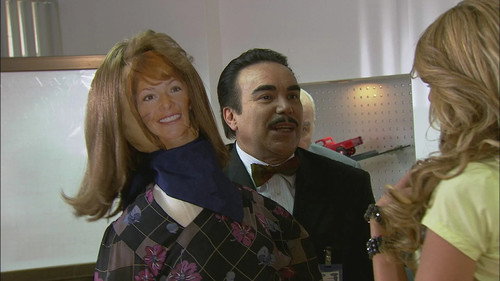 All against the boss (doll) [Todos contra la muñeca  - Episode 51] still