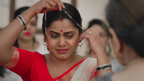 Dnyaneshwari makes Bhavani take off her mangalsutra still