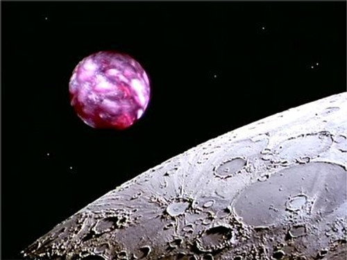 Space: 1999 Season 1 Episode 11 - Guardian of Piri