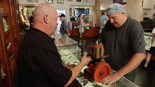 Pawn Stars Season 16 Episode 1 - Pawn It Out of the Park