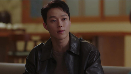 Now, We Are Breaking Up Season 1 Episode 10 - Young-eun Waiting for Jae-guk’s Call
