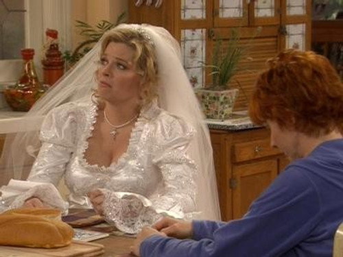 Reba Season 1 Episode 15 - You May Kick the Bride