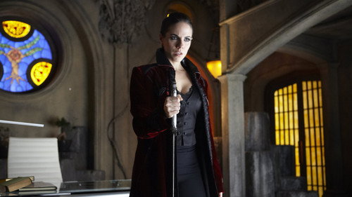 Lost Girl Season 2 Episode 13 - Barometz. Trick. Pressure