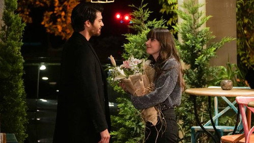 Full Moon Season 1 Episode 18 - Episode 18