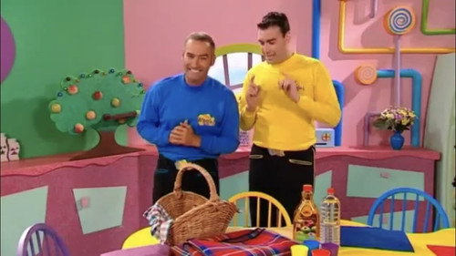 The Wiggles Season 5 Episode 11 - Would You Like To Dance With Me?