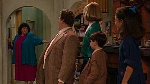 Roseanne Season 1 Episode 7 - The Memory Game