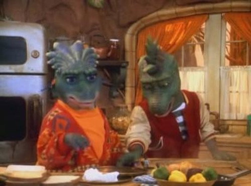 Dinosaurs Season 4 Episode 14 - Scent of a Reptile