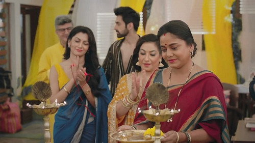 Power outrage troubles Amruta's family still