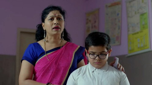 Naagini Season 1 Episode 3 - Nagaraja Tries to Stop Rudran