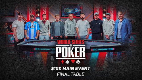 MAIN EVENT Final Table Day 1 still