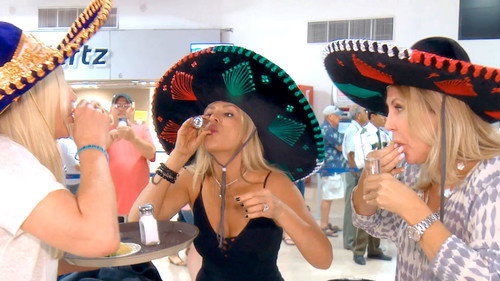The Real Housewives of Orange County Season 13 Episode 3 - Tres Amigas
