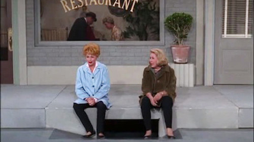 The Lucy Show Season 3 Episode 13 - Lucy, the Coin Collector