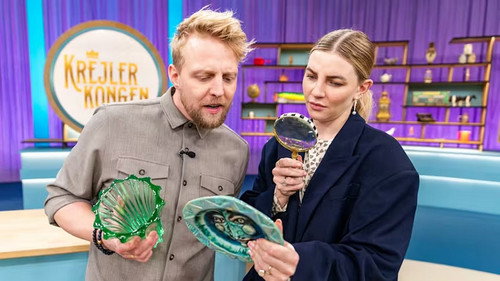 Episode 33 still