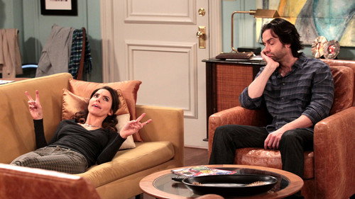 Whitney Season 2 Episode 16 - Cake, Cake, Cake