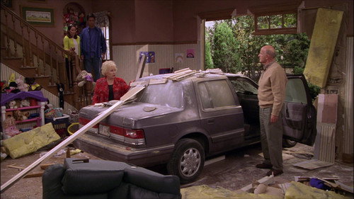 Everybody Loves Raymond Season 5 Episode 3 - The Wallpaper