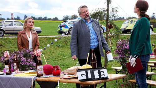 Die Rosenheim-Cops Season 20 Episode 25 - Engaged or dead