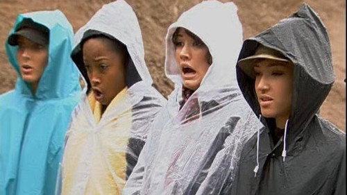 America's Next Top Model Season 4 Episode 9 - The Girls the Lionesses Are Hunting