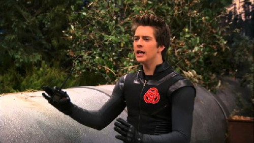 Lab Rats Season 3 Episode 13 - You Posted What!?! (1)