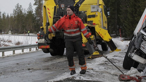 Ice Road Rescue Season 4 Episode 5 - Fish Frenzy
