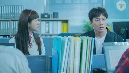 Familiar Wife Season 1 Episode 1 - Episode 1