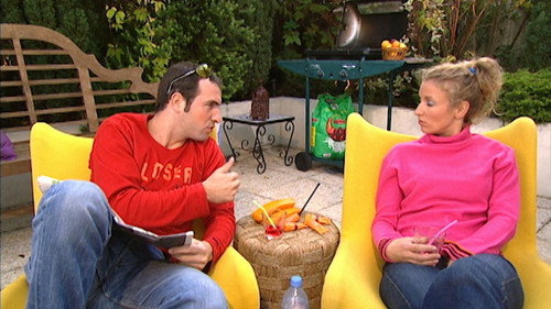Sur leur terrasse (2) still