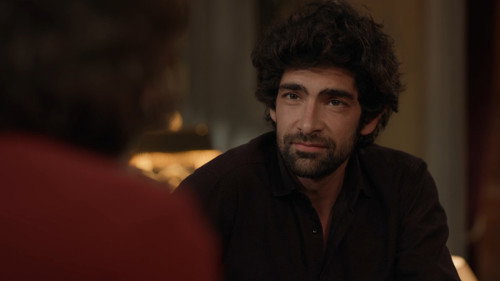 Episode 1111 still