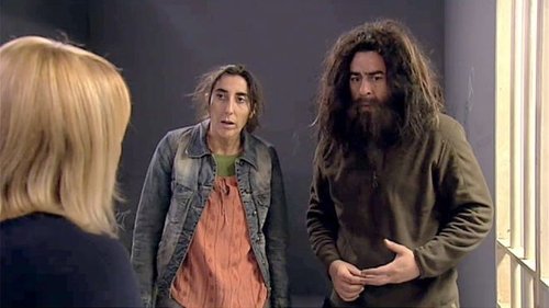 La que se avecina Season 8 Episode 1 - Un hombre salvaje, una vieja maldita y un fantasma chupando un caramelo