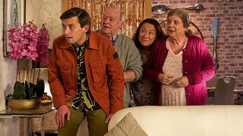 Two Doors Down Season 7 Episode 1 - Cathy's Come Home