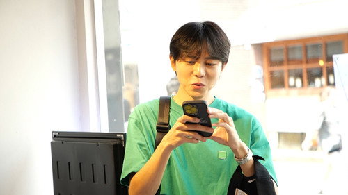 Hangout in Seoul still