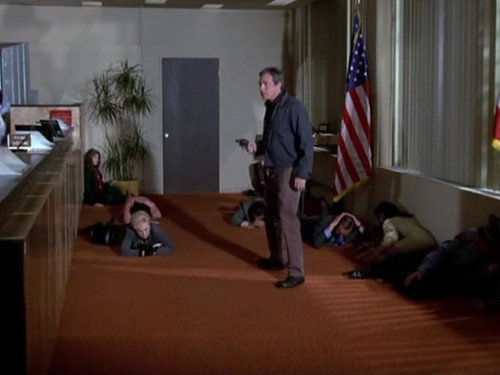 Ironside Season 7 Episode 14 - Two Hundred Large